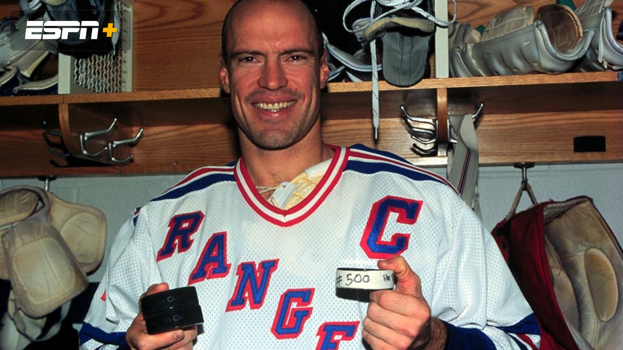 Messier's first hat trick in four years nets 500th