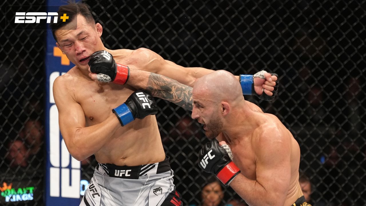 In Spanish - Alexander Volkanovski vs. The Korean Zombie (UFC 273)