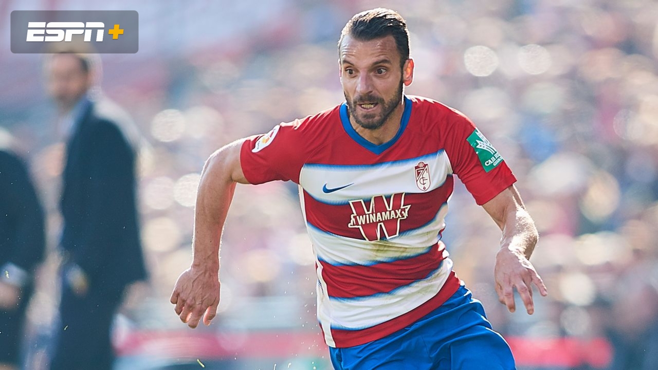 In Spanish-CD Badajoz vs. Granada (Copa del Rey)